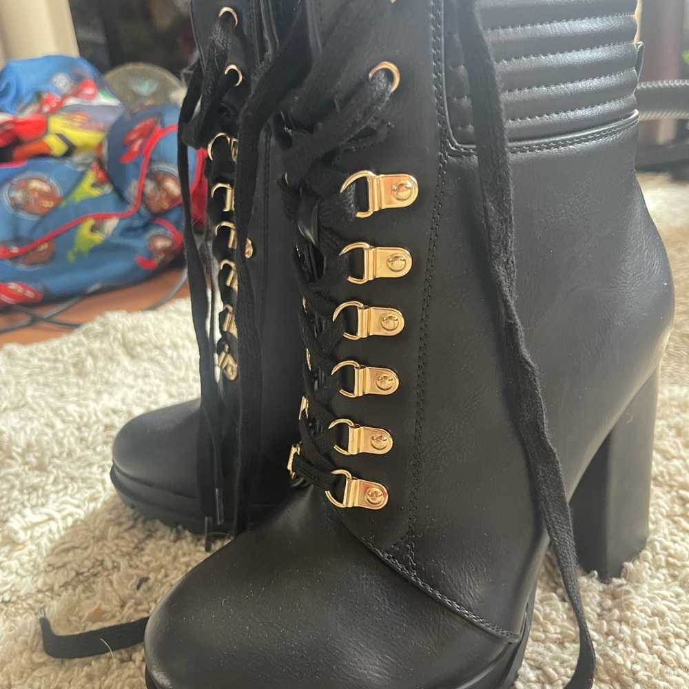 Black booties, very very new condition!